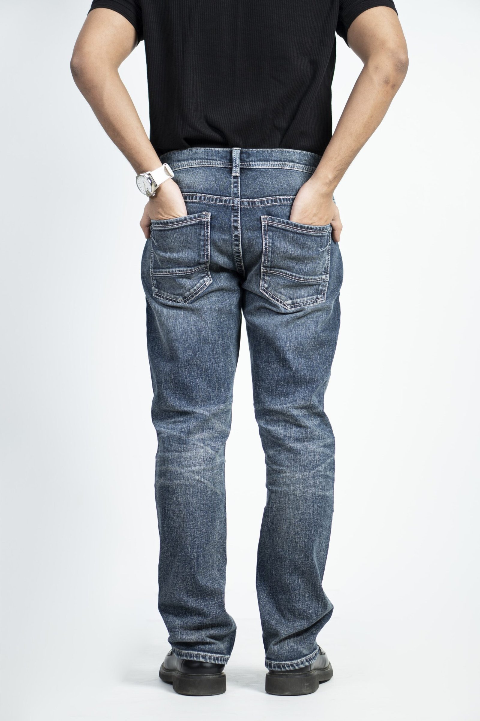 MEN'S STRAIGHT FIT JEANS-MID WASH - Image 6