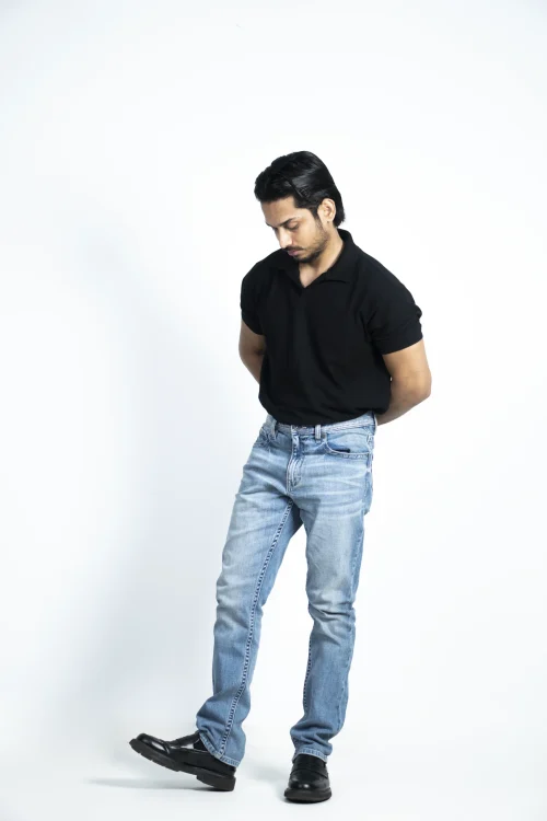 MEN’S REGULAR FIT JEANS- LIGHT WASH
